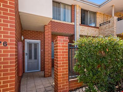 76/84 Collick Street, Hilton WA 6163