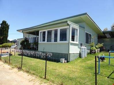 8 Brady St, Augusta WA 6290