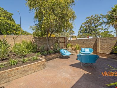 3/242 Coode Street, Como WA 6152