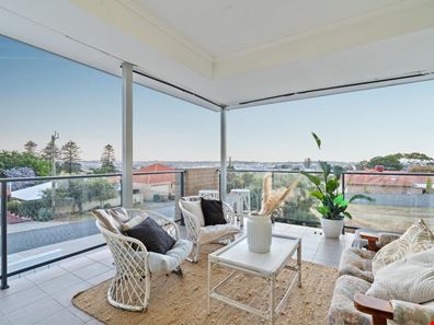 7/12 Edeline Street, Spearwood WA 6163