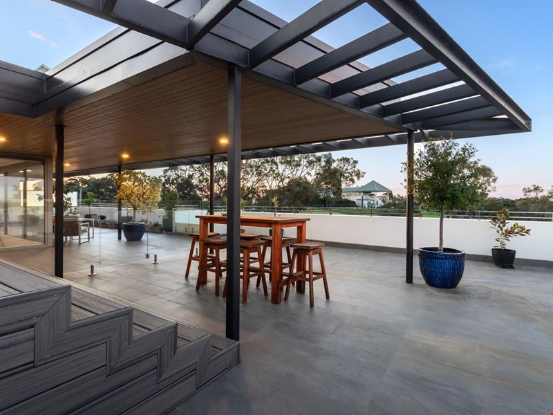 143/2 Milyarm Rise, Swanbourne WA 6010