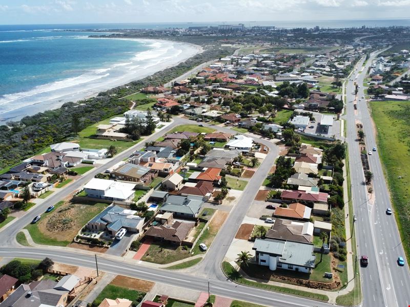 26 Eastcott Way, Tarcoola Beach WA 6530