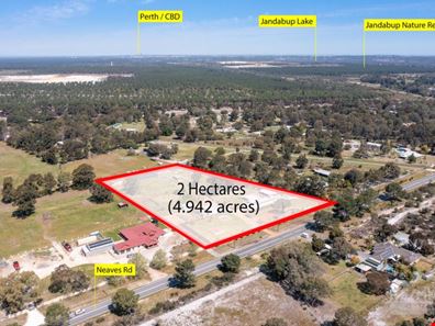 576 Neaves Road, Mariginiup WA 6078