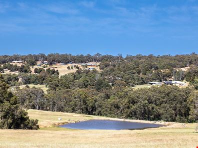 613/ Malvi Close, Lower Chittering WA 6084