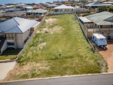 9 Pelican Rise, Wandina WA 6530