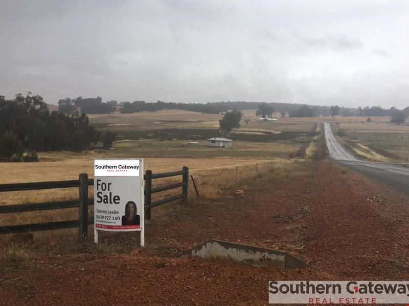 18 Mellows Road, Wandering WA 6308