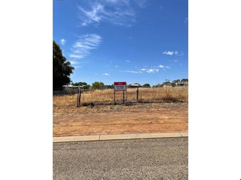 81 HENRY ROAD, York WA 6302