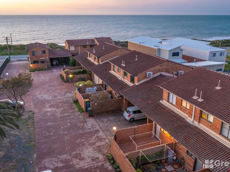 8/35a Halls Head  Parade, Halls Head WA 6210
