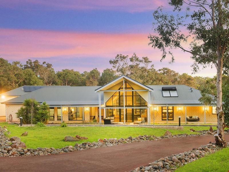 105 Summer Brace, Yallingup WA 6282