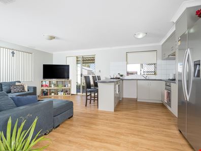 27 Ego Creek Loop, Waggrakine WA 6530