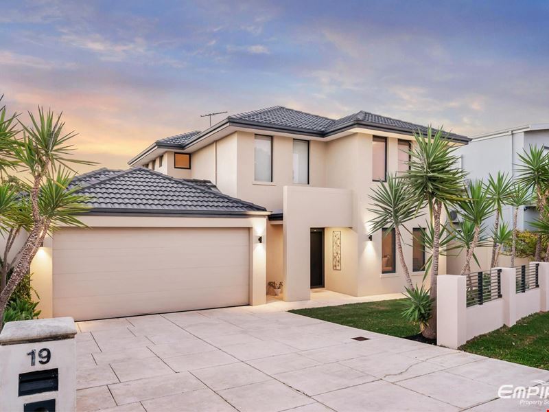 19 Anka Gardens, Lake Coogee WA 6166