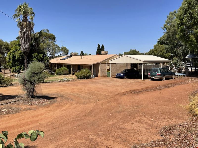 27 Bland Road, York WA 6302