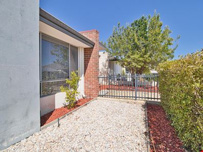 5/2 Pemberton Boulevard, Baldivis WA 6171