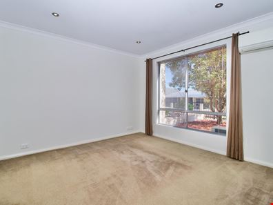 5/2 Pemberton Boulevard, Baldivis WA 6171