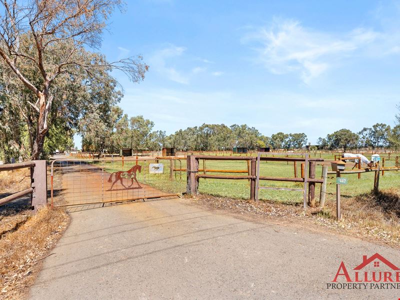 447 Leipold Rd, Oldbury WA 6121