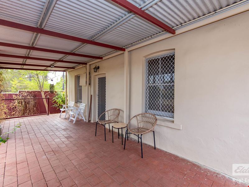 25 Croke Avenue, Northam WA 6401