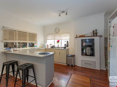 25 Croke Avenue, Northam WA 6401