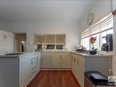 25 Croke Avenue, Northam WA 6401
