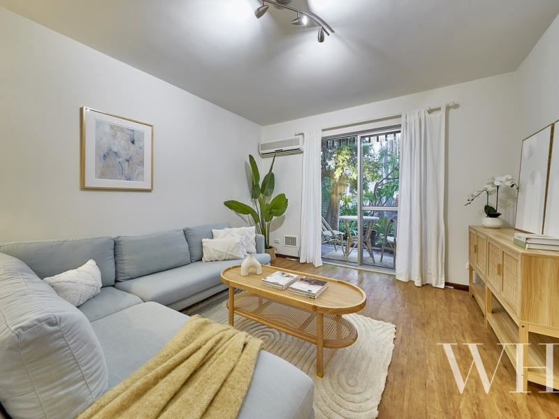2/122 Petra Street, Bicton WA 6157
