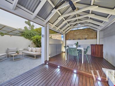 2/122 Petra Street, Bicton WA 6157