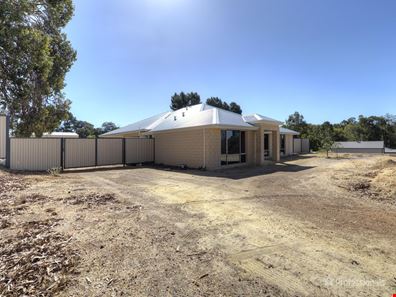 6 Truslove Street, Wooroloo WA 6558