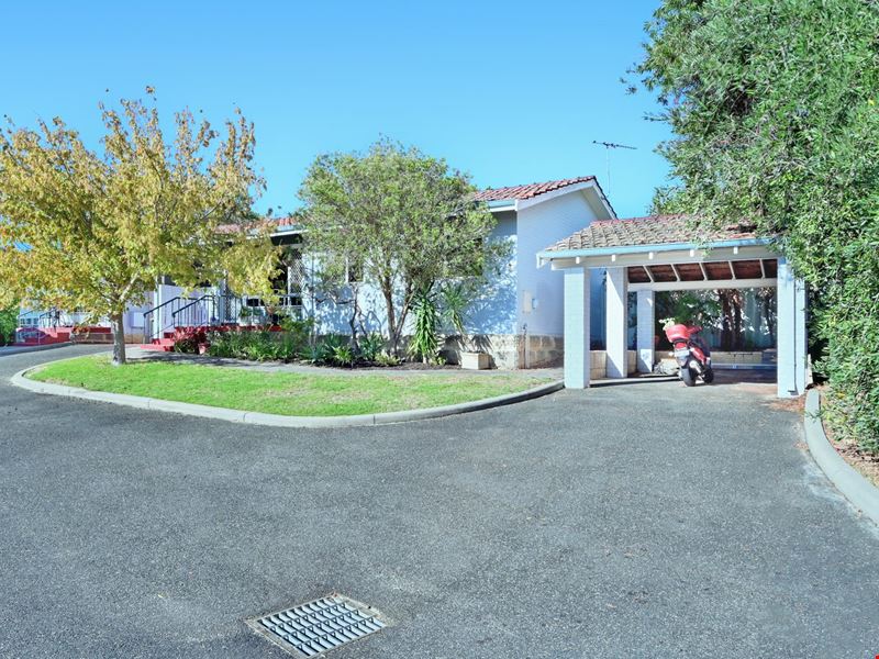 26D Greville Way, Girrawheen WA 6064