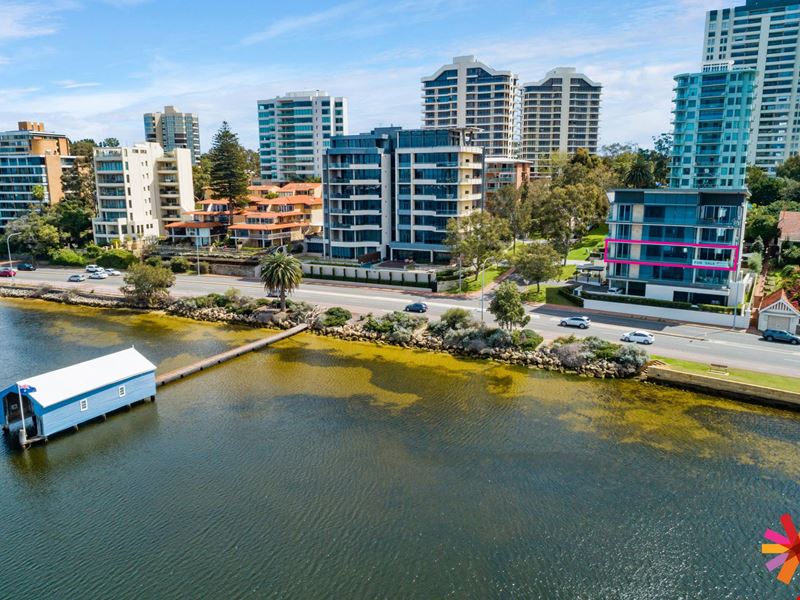 2/2 Kings Park Avenue, Crawley WA 6009