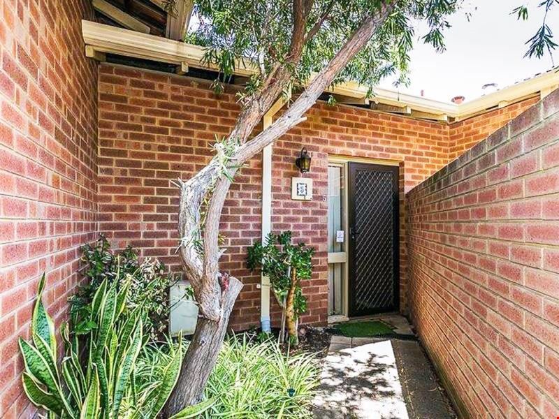 5/48 Salvado Road, Wembley