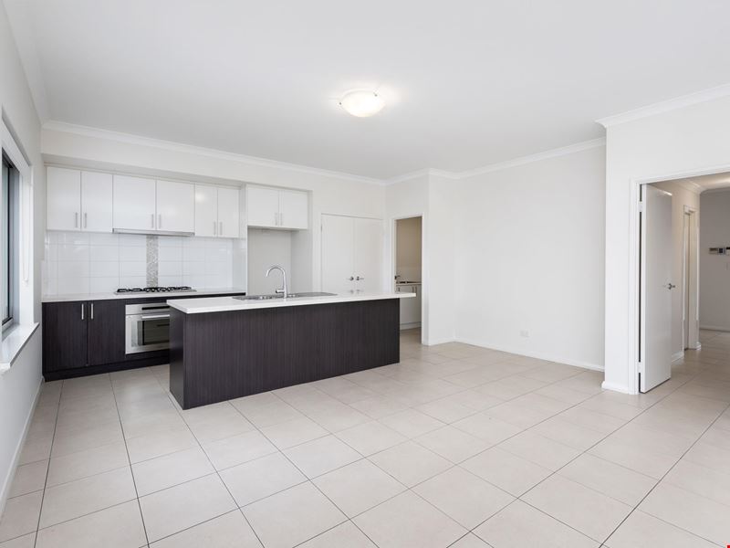 2/75 Baler Court, Hammond Park WA 6164