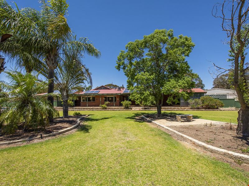 Lot 210 Clarke Street, Moora WA 6510