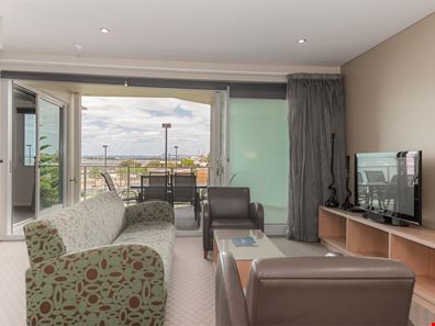 49/11 Holman Street, Bunbury WA 6230