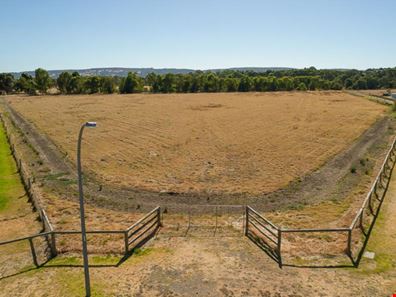 7 Lampiter Drive, Mardella WA 6125