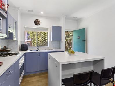 10/12 Murray Avenue, Mosman Park WA 6012