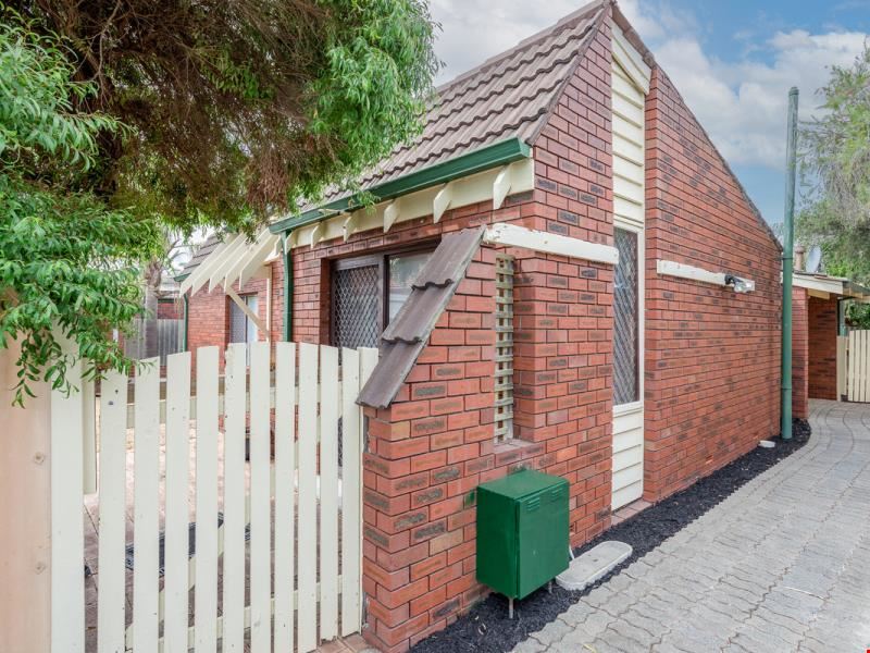 27 Cosmelia Way, Parkwood WA 6147