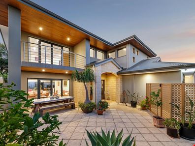 11A Braunton Street, Bicton WA 6157