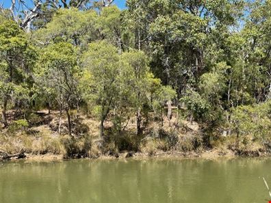 8 Flora Grove, Molloy Island WA 6290