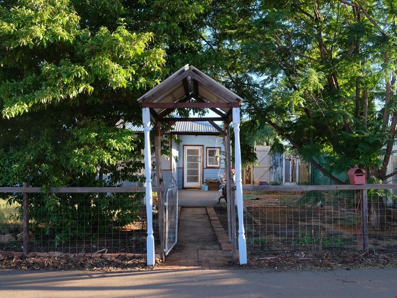 90 Woodward Street, Coolgardie WA 6429