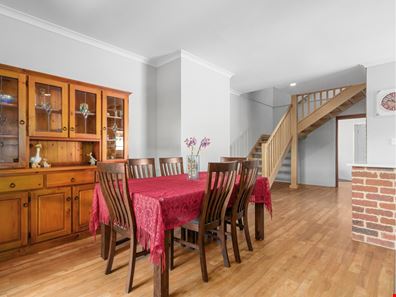 2/30 Conochie Crescent, Manning WA 6152