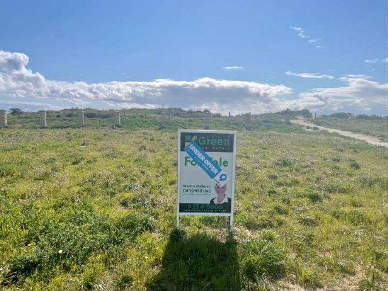 2A Seawind Drive, Silver Sands WA 6210