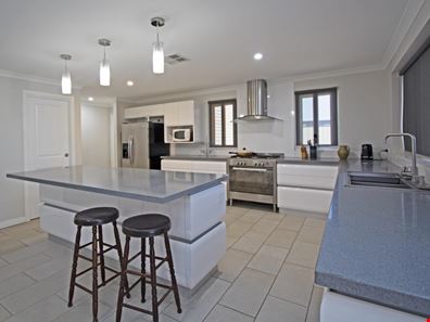 3 Meelup Drive, Jurien Bay WA 6516