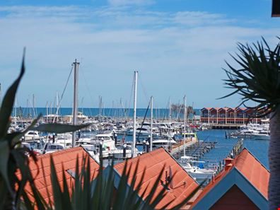 301/68 Southside Drive, Hillarys WA 6025