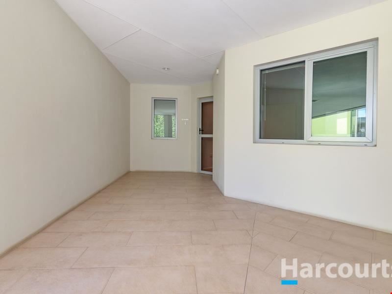 24/10 Roebuck Drive, Salter Point WA 6152