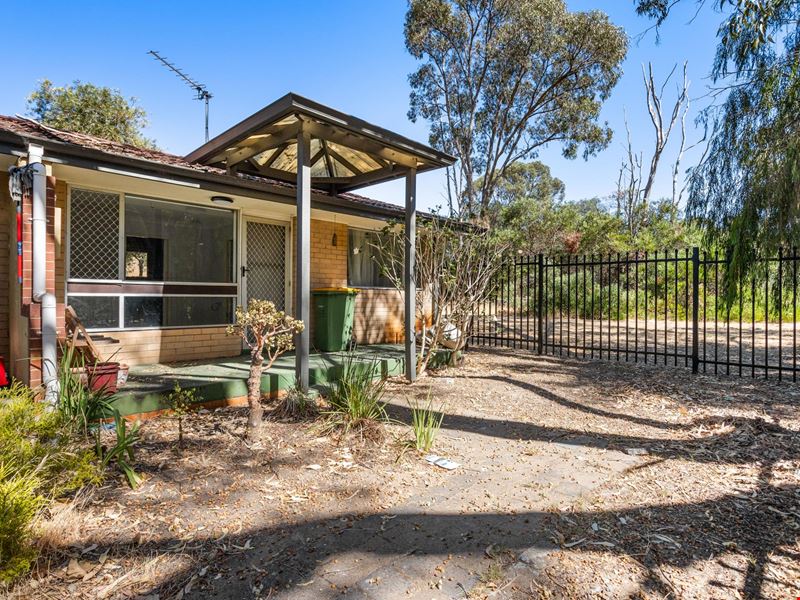 16E Stallard Place, Withers WA 6230