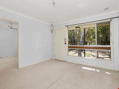 16E Stallard Place, Withers WA 6230