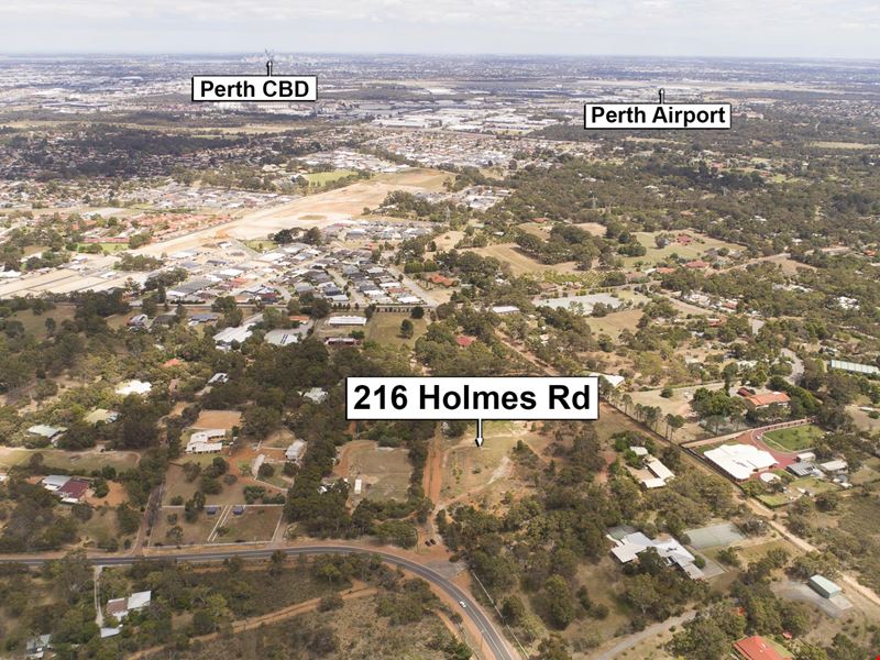 216 Holmes Road, Forrestfield WA 6058