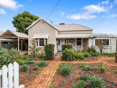 82 Lewis Street, Lamington WA 6430