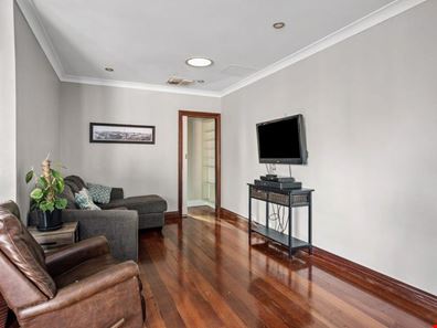 82 Lewis Street, Lamington WA 6430