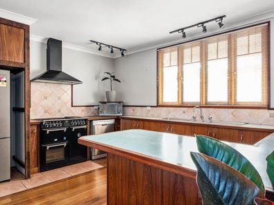 82 Lewis Street, Lamington WA 6430