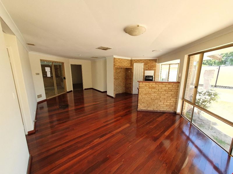 42 Unnaro Street, Hillman WA 6168