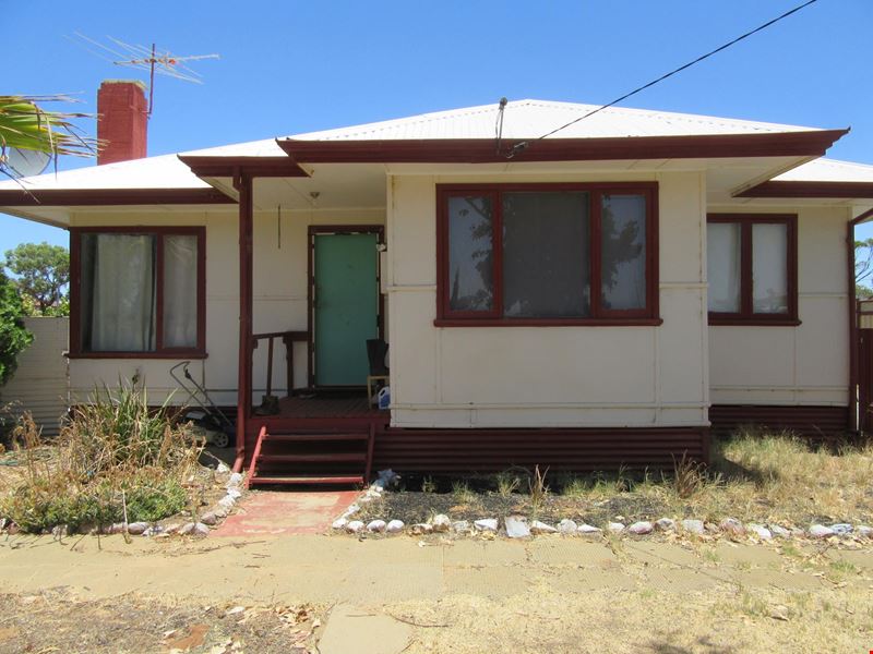 27 Railway Avenue, Carnamah